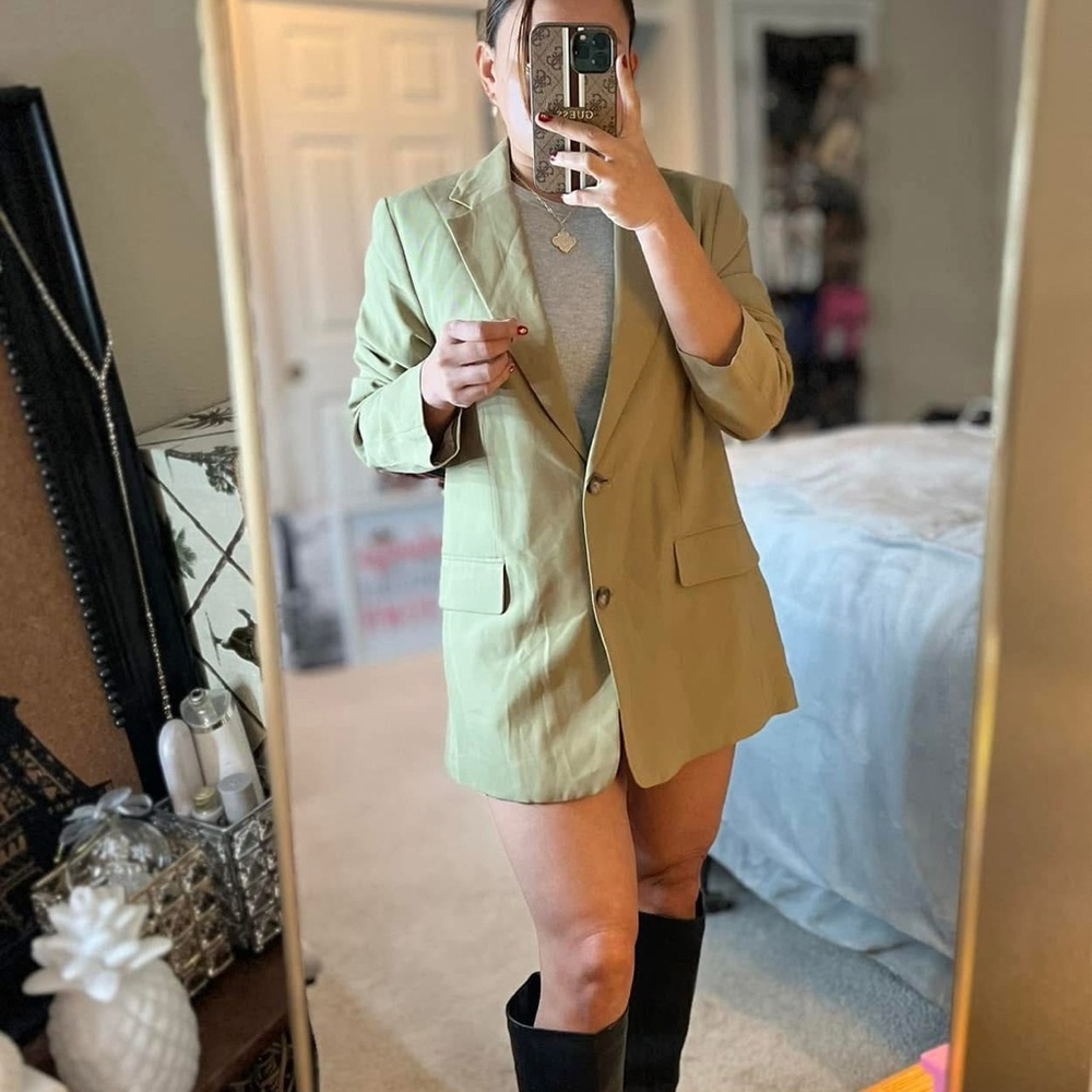 Chic Olive Green Blazer